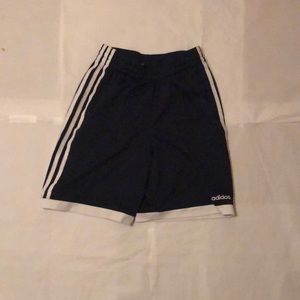 Boys Size M (10-12) Adidas Shorts Classic 3 stripe